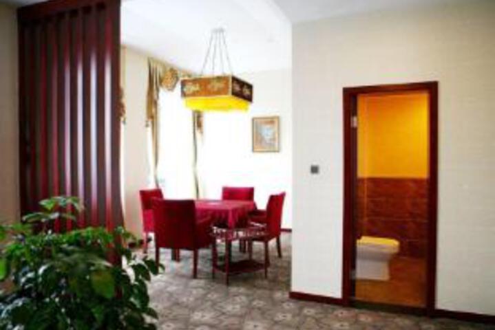 Chengdu Hancheng Holiday Hotel