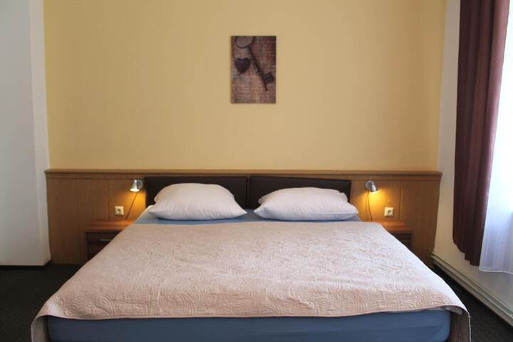 Room 26 of 59