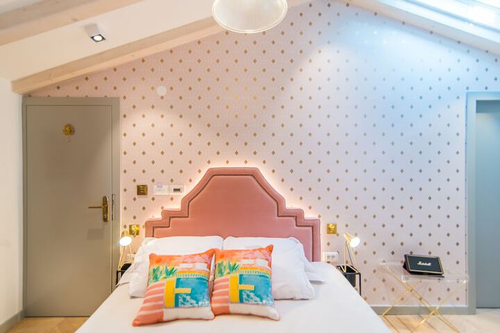 Room 26 of 192