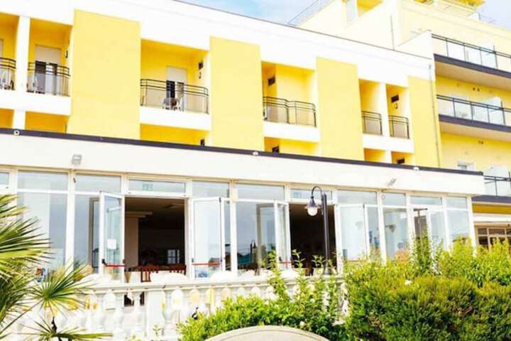 Hotel Royal