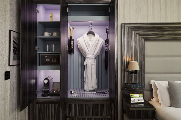 Room amenity