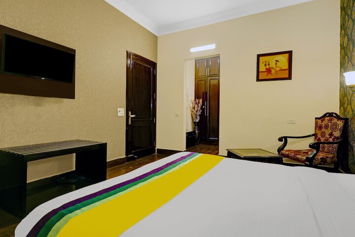 Room 15 of 27