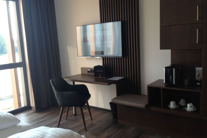 Room 27 of 75