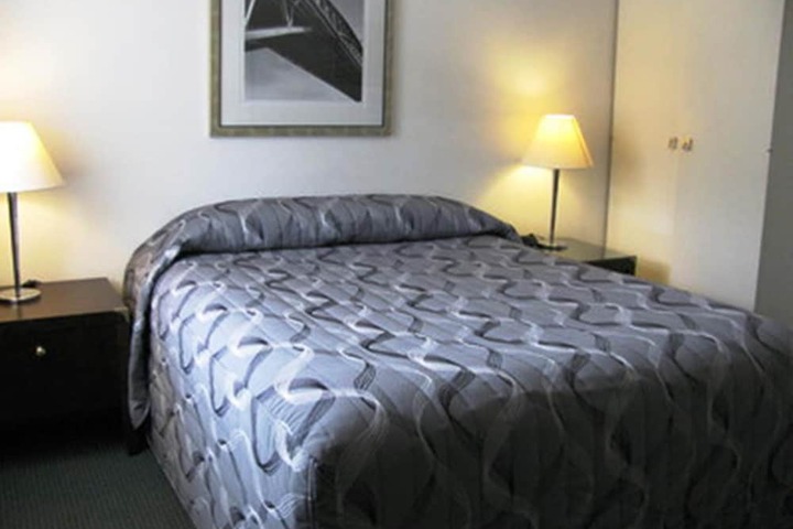 Room 12 of 30