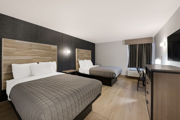 Deluxe 2 Double Beds (6 of 17)