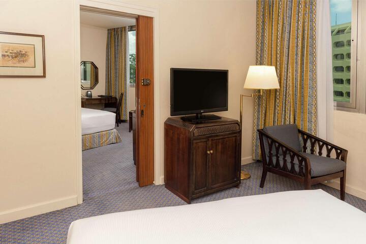 Room 87 of 136