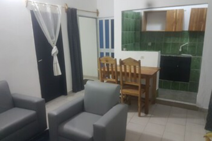 Room 27 of 40