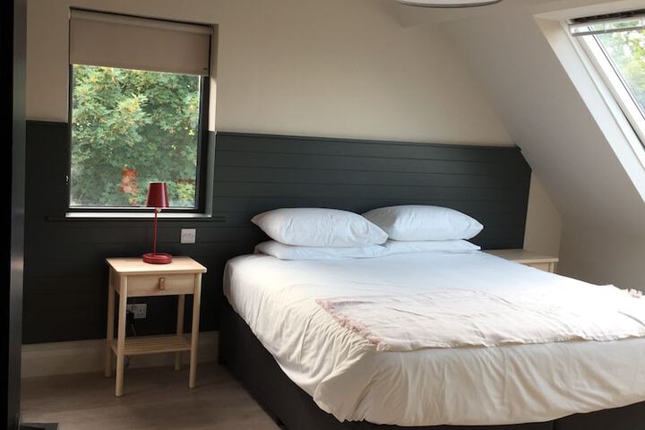 Room 2 of 26