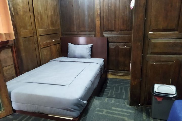 Room 26 of 59