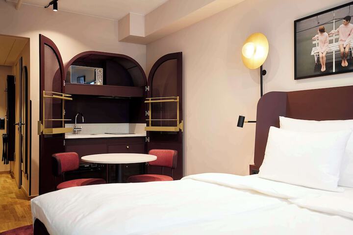 Room 12 of 71