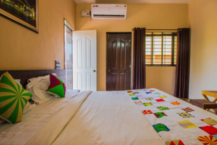 Room 17 of 28