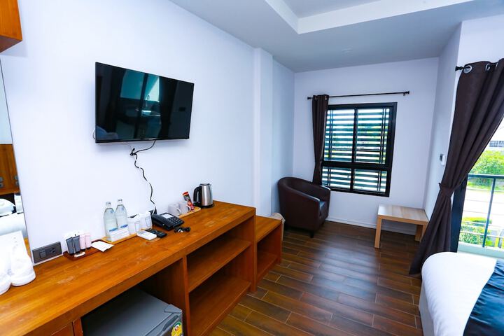 Room 10 of 25