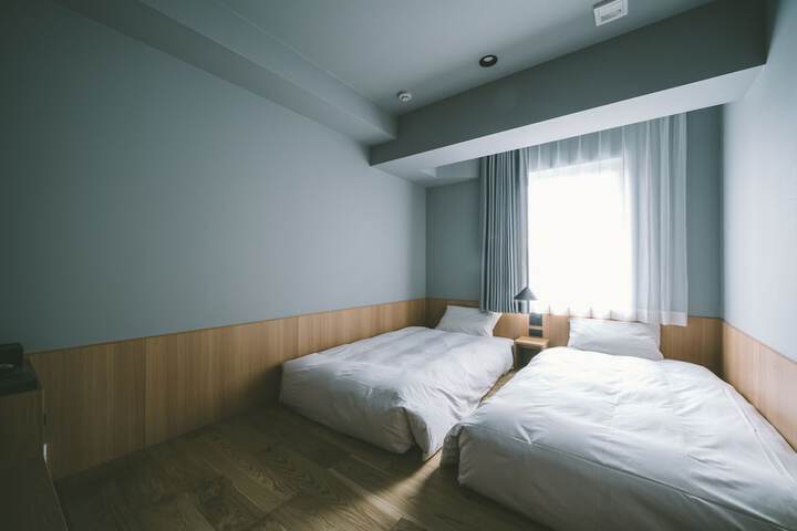 Room 10 of 54