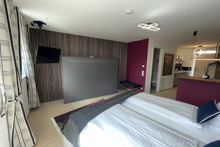 Room 2 of 19