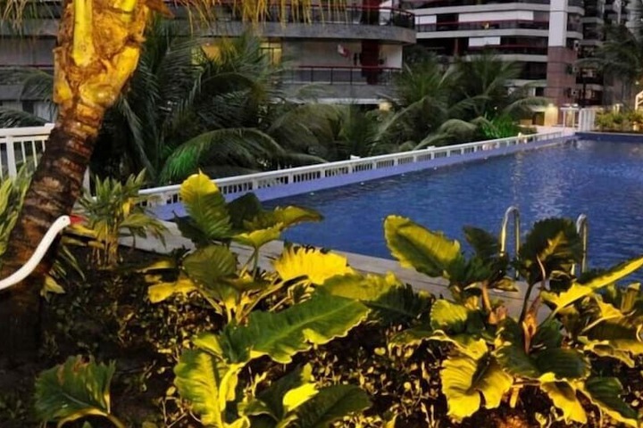 Pool 23 of 61