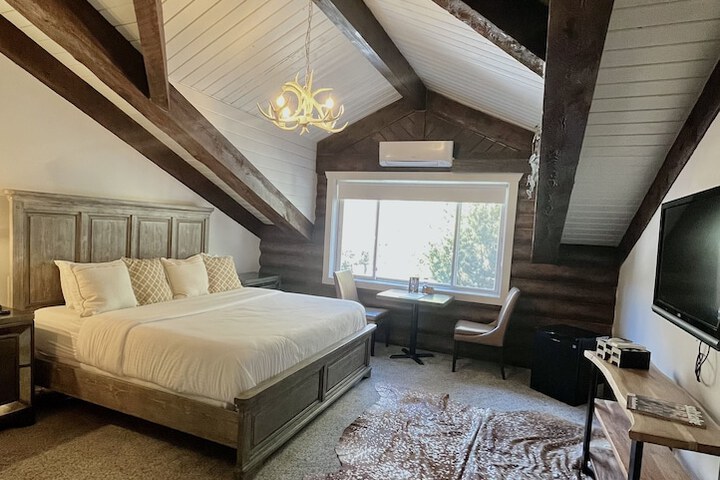 Room 18 of 51
