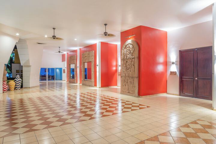 Hotel Interior 2 of 130
