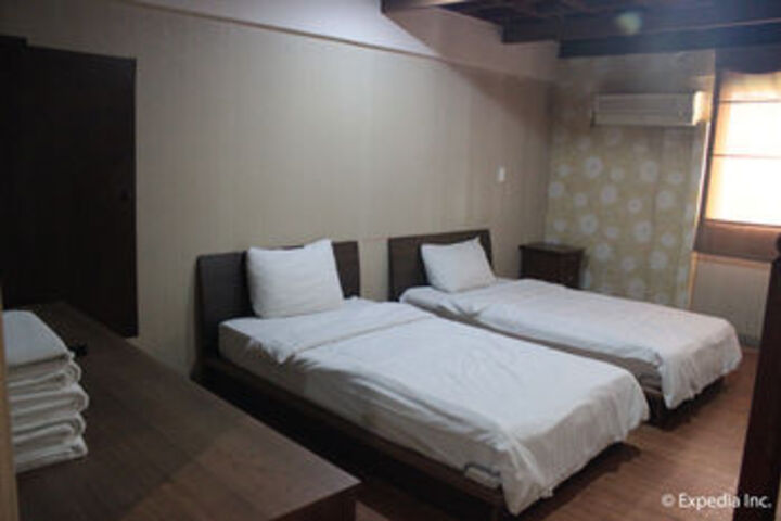 Room 47 of 79
