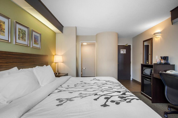 Room 26 of 50