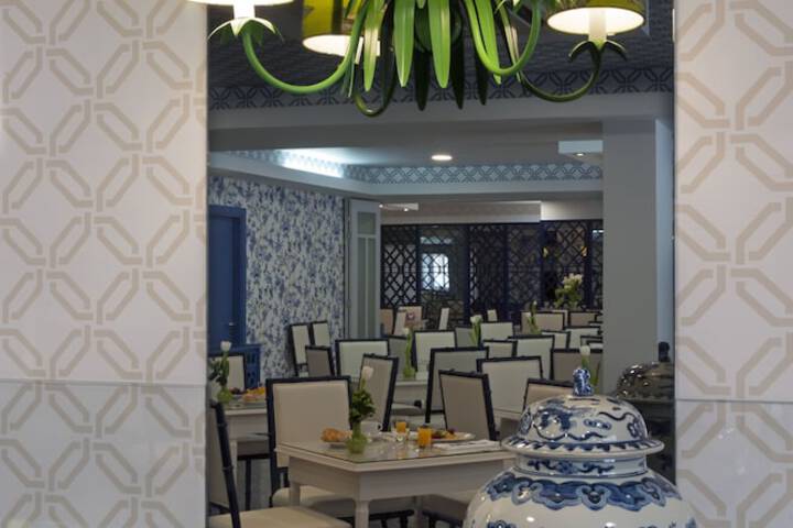 Breakfast area