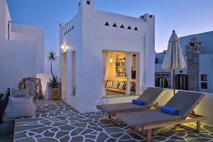 Sundeck 107 of 138