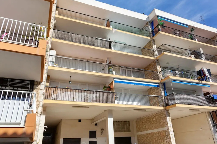 Captivating Holiday Home in Salou With Balcony