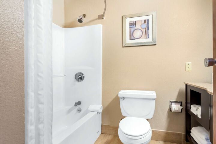 Room 15 of 22