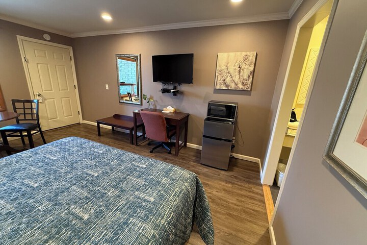 Room 25 of 65