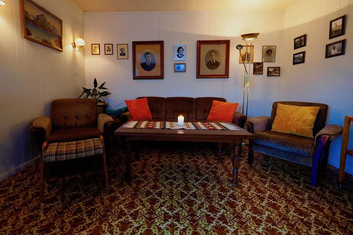 Room 4 of 19