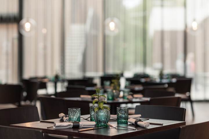 Dining 62 of 83