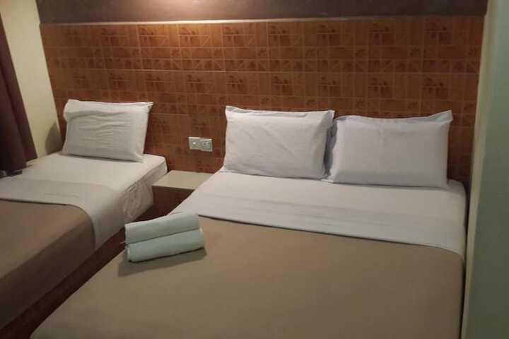 Room 25 of 59