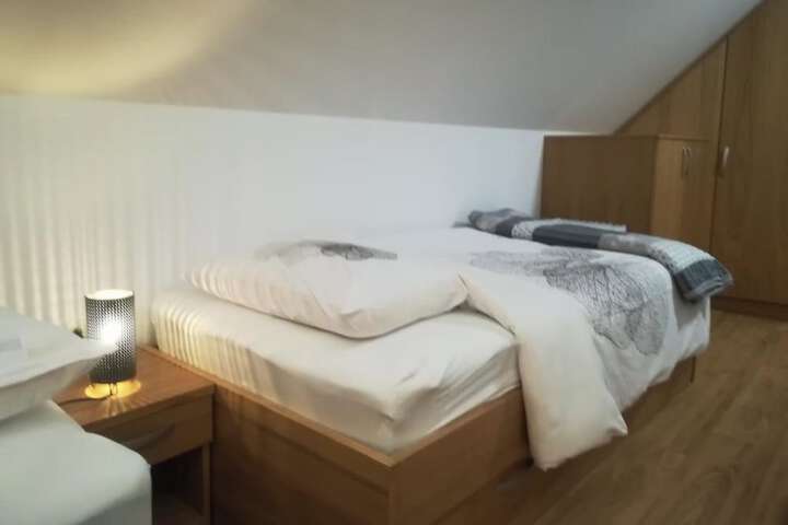 Room 2 of 19