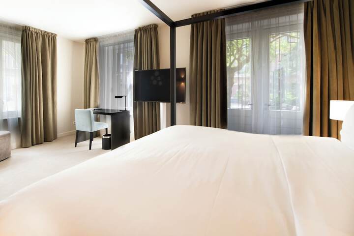 Room 45 of 89