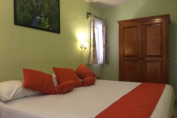 Room 14 of 63