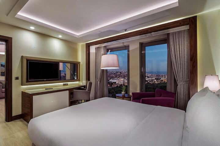 Room 18 of 64