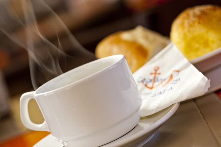 Breakfast/Coffee Service 30 of 40