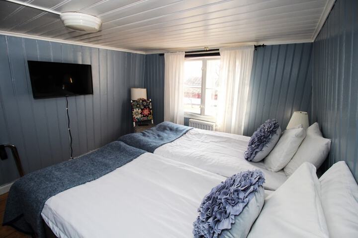 Room 18 of 81