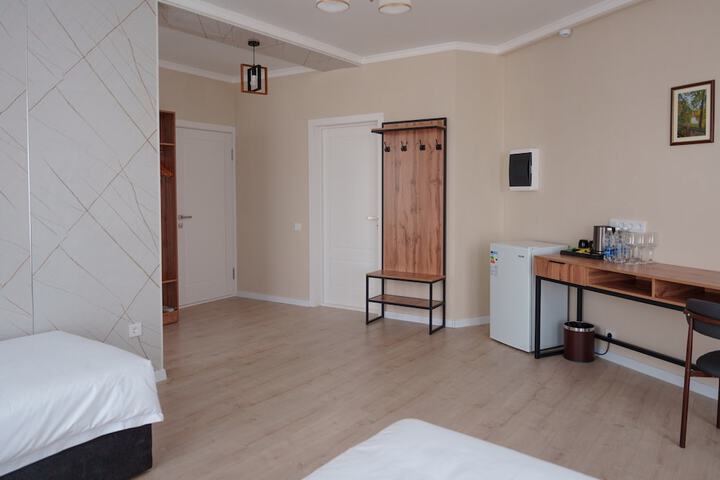 Room 7 of 49