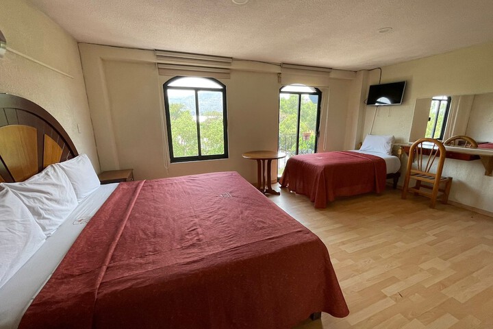 Room 22 of 36