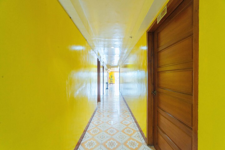Ballroom/Hall 42 of 48