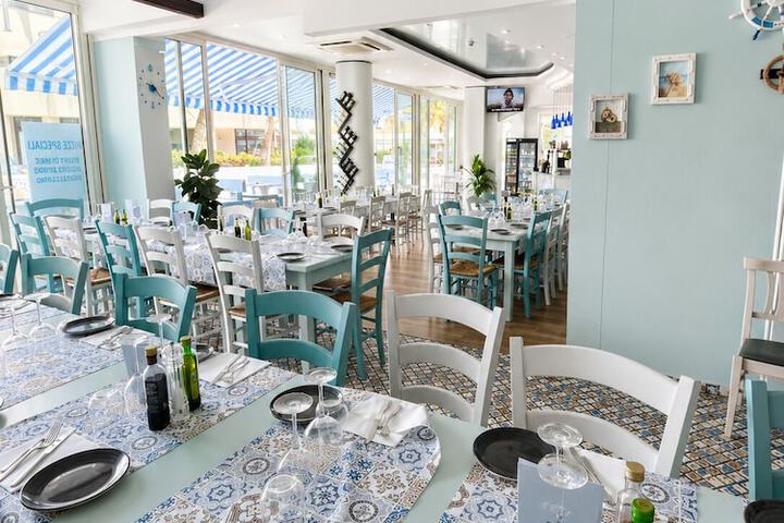 Dining Photos