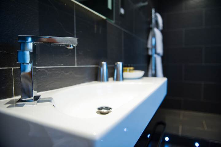Clean Restrooms