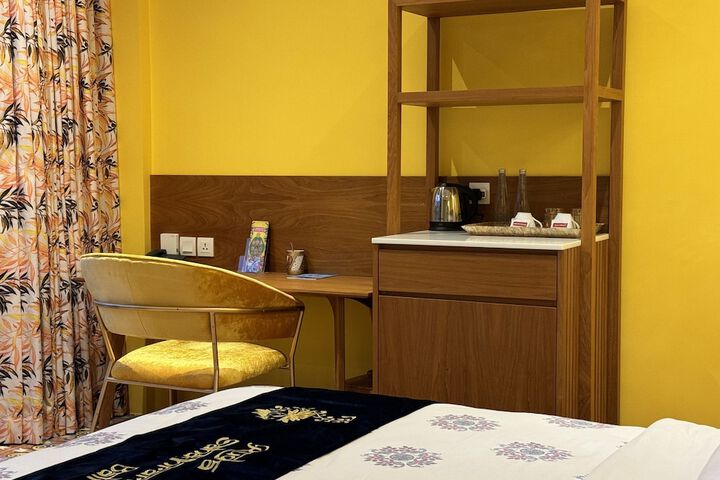Room 10 of 40