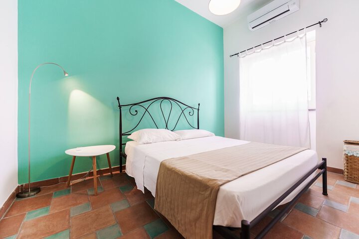Room 16 of 75