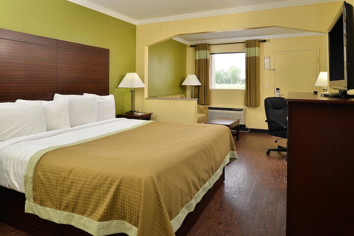 1 King Bed Mobility Accessible (7 of 10)