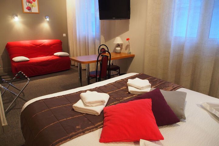 Room 27 of 62
