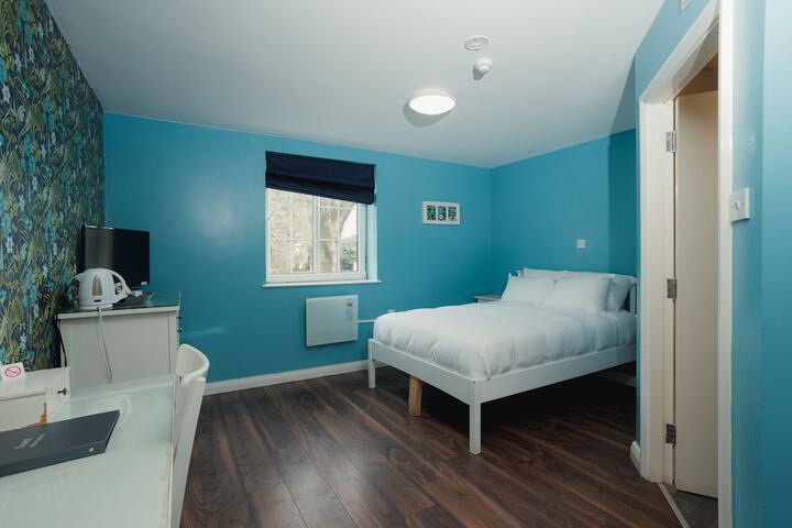 Room 3 of 23