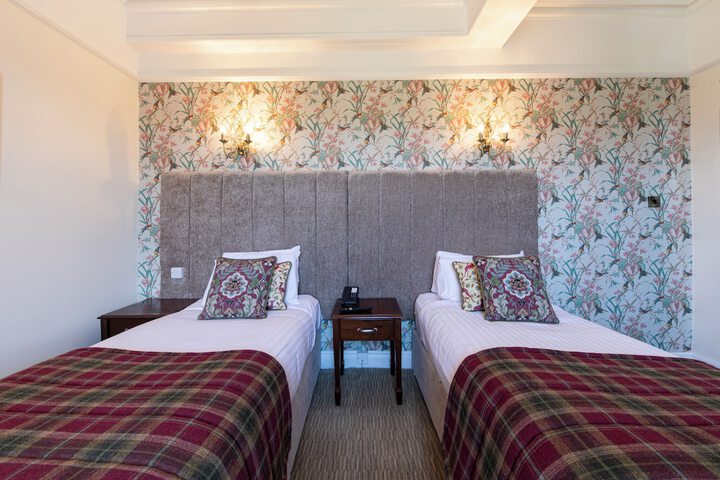 Room 47 of 174
