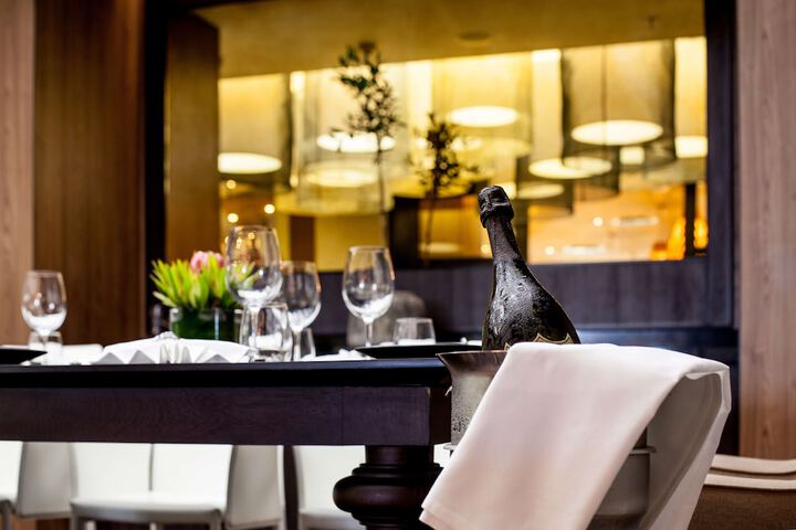 Dining 217 of 309