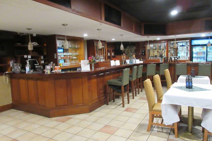 Dining Photos